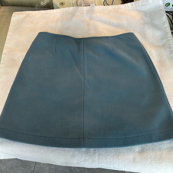 GAP Teal Mini Skirt with Pockets - Picture 2 of 5